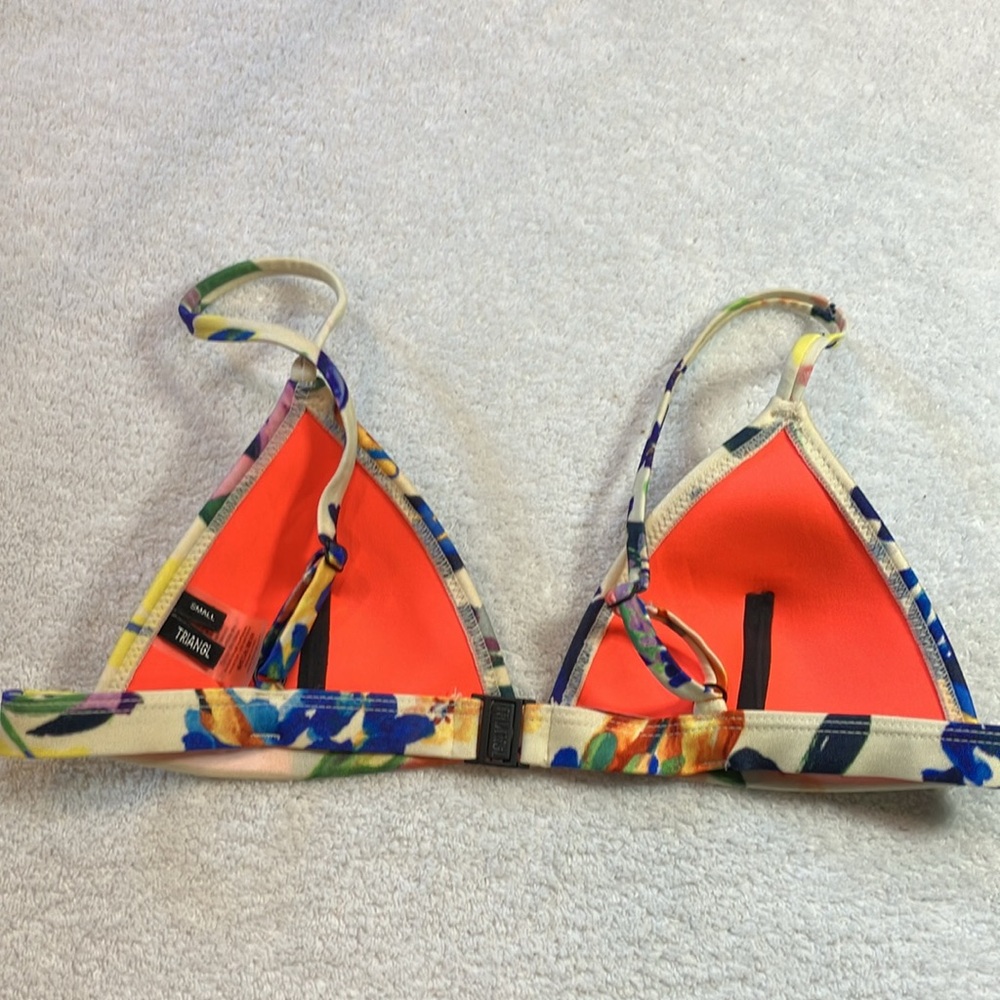 Triangl neoprene floral print bikini top - Picture 3 of 5